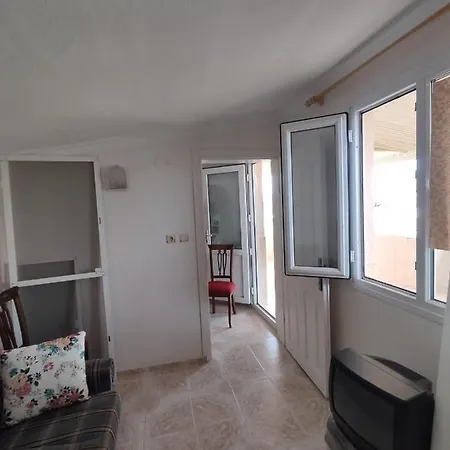 Zeybek 3 * Seferihisar